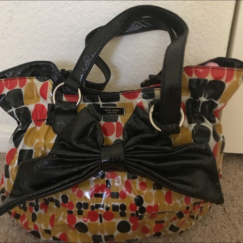 Plastic purse with bow